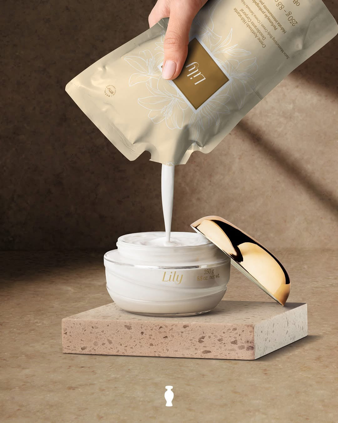 Lily Body Moisturising Satin Cream  – (250g)